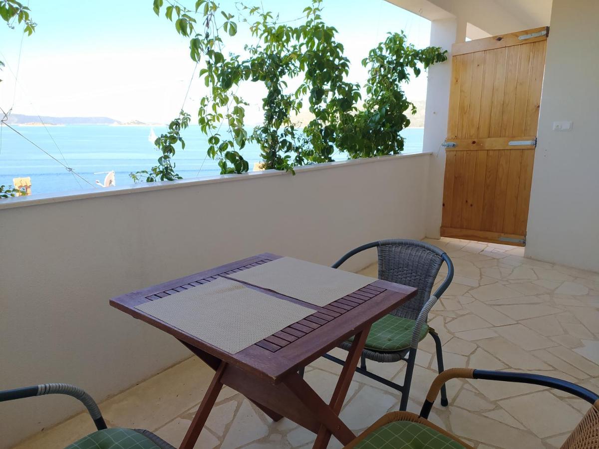 Apartmani Stine Donji Okrug (Ciovo) Exterior foto