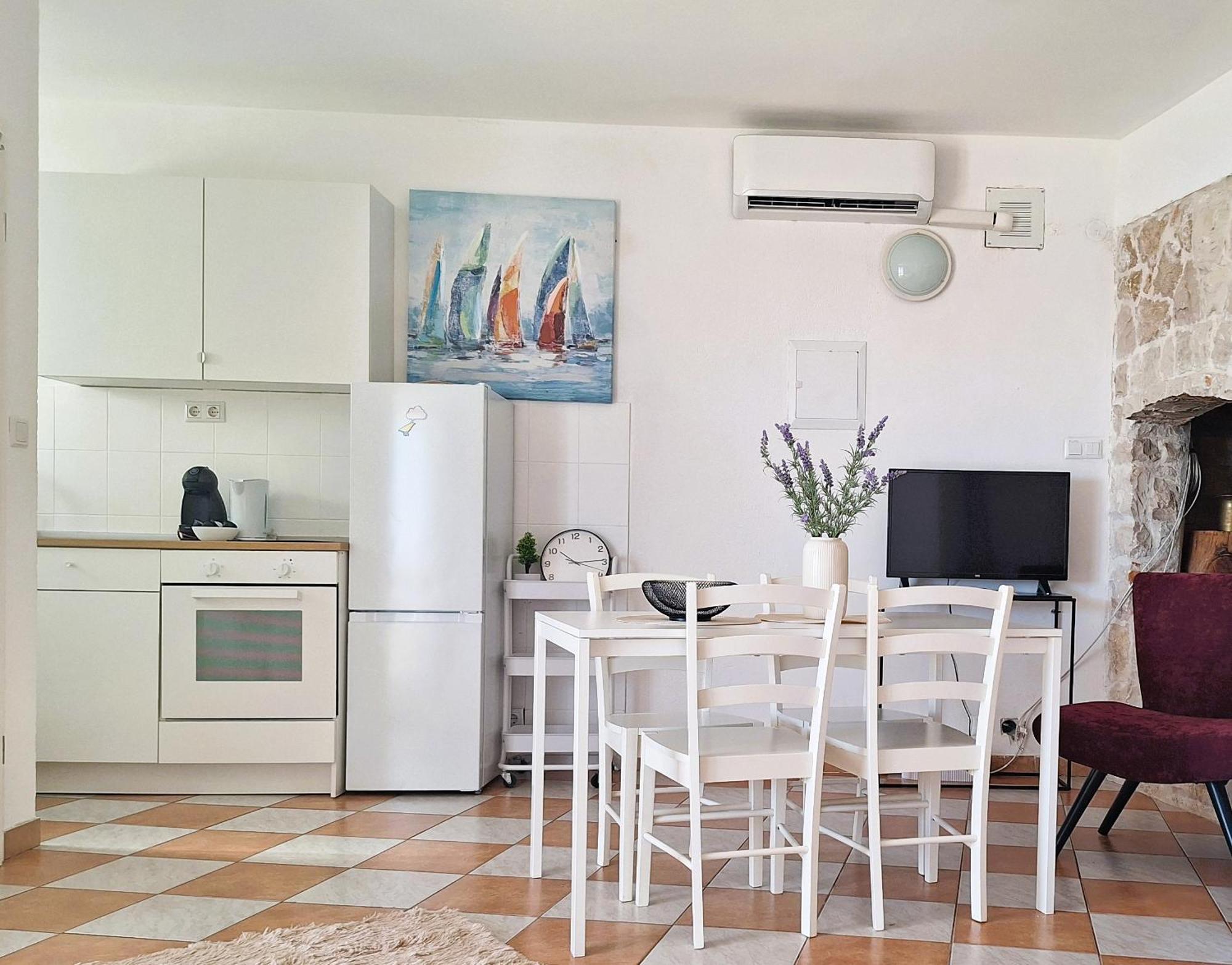 Apartmani Stine Donji Okrug (Ciovo) Exterior foto
